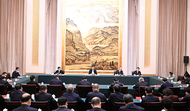5月17日上午，中共中央總書記、國家主席、中央軍委主席習(xí)近平在陜西西安主持中國－中亞峰會前夕，專門聽取陜西省委和省政府工作匯報(bào)，發(fā)表了重要講話。